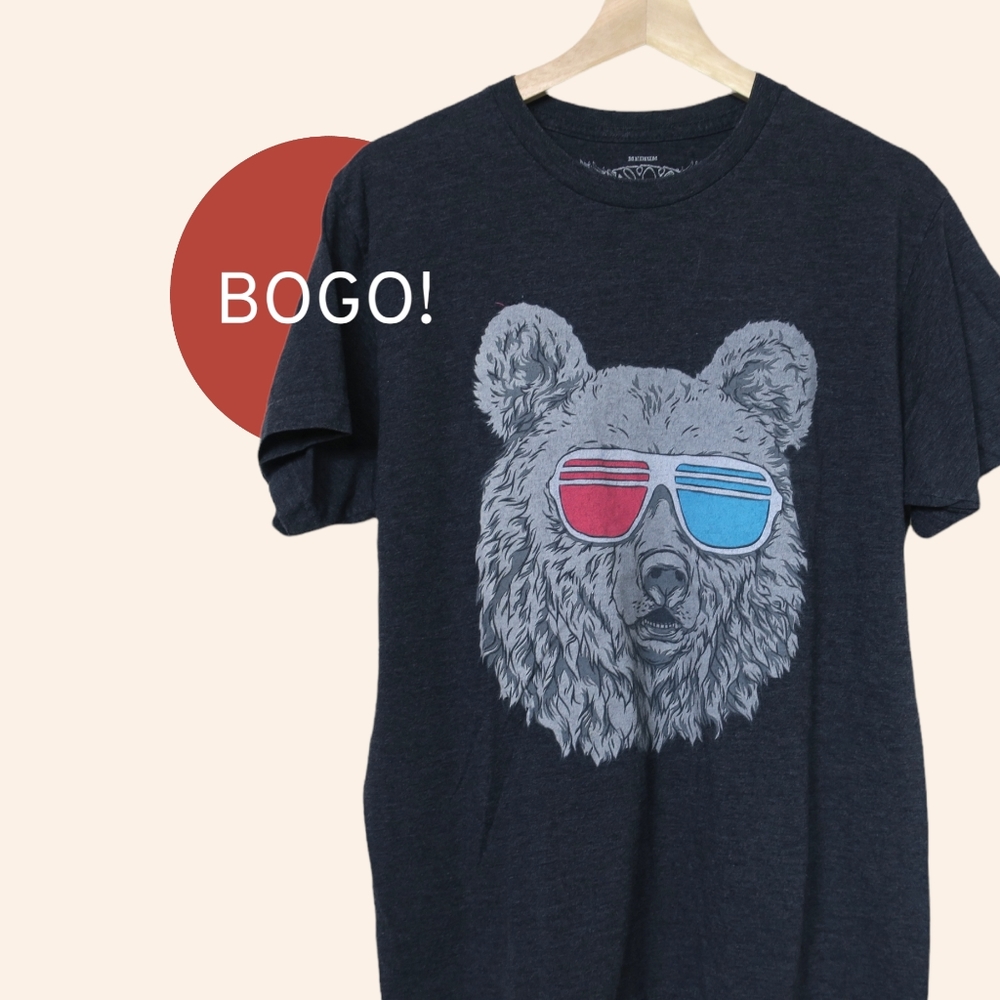SAVVY Tee Shirt Bear 3D Glasses Aviators Charcoal Gray Short Sleeve Crew Medium